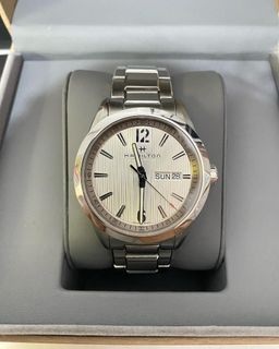 (Category: ) located in . Submitted by millenia_timepieces (Listing ID 1413863894, Image 1). Description: .