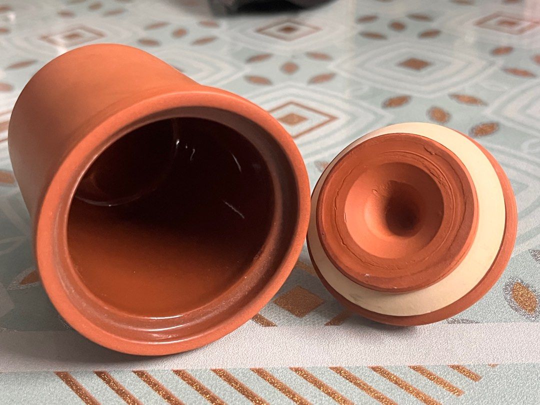 Henry watsons garlic canister (Category: Food Organization & Storage) located in Angeles City. Submitted by goodbuysathome (Listing ID 1413963609, Image 2). Description: Henry Watsons pottery Rare Mini garlic canister Add sf 55 GCash payment .