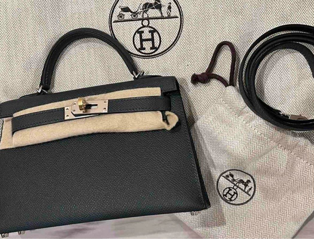 Hermes Mini Kelly 2 tricolor (Category: Luxury Bags & Wallets) located in Cebu City. Submitted by jasminellen (Listing ID 1413944732, Image 1). Description: Ultra rare. Tri color. Noir, Vert amande, Vert mangrove. ELECTRUM HARDWARE IS .