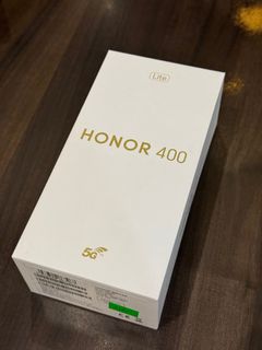 （分類：）位於 。 由 GodOfSneakers 提交（商品編號 1413985280，圖片 1）。簡介： 。