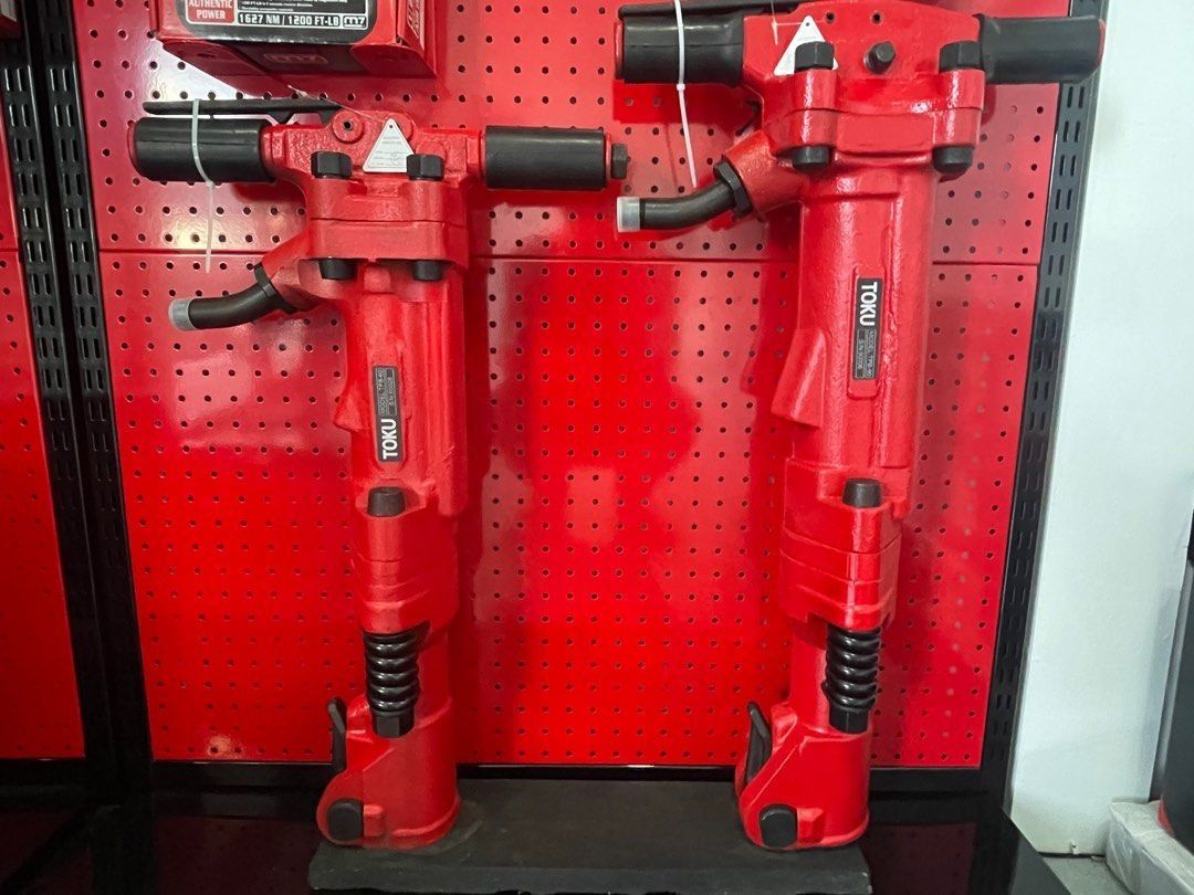 Jack Hammer 90 lbs (Category: Construction Tools & Equipment) located in Cavite. Submitted by lapuagjans96184 (Listing ID 1413904280, Image 2). Description: Heavy Duty Unit TPB 90 (90 lbs) Widely used by Maynilad / Prime Water / DPWH Contractors Supreme Quality With after sales support Call me for fast Transaction.