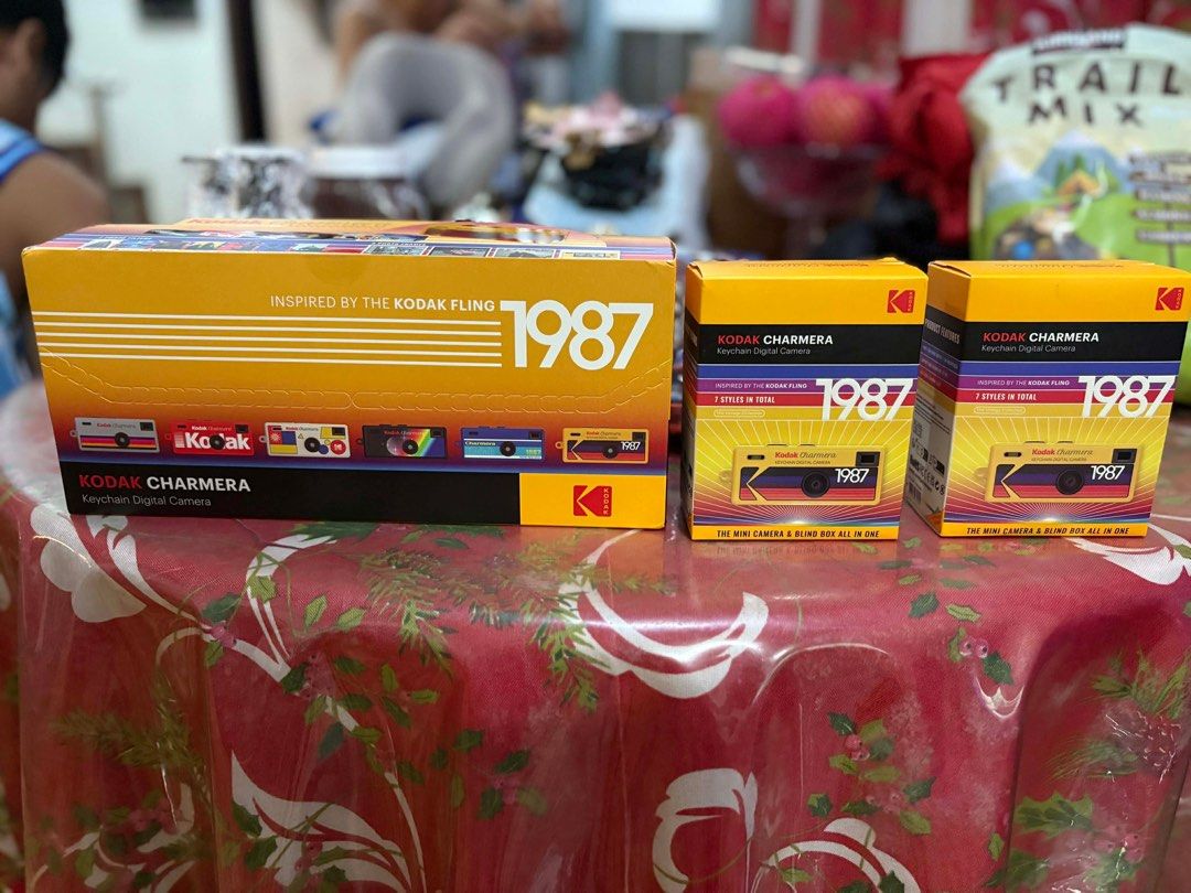 Kodak Charmera Keychain Digital Camera 1 set (Category: Cameras) located in Palo. Submitted by bouquiniste (Listing ID 1413973348, Image 1). Description: 1 set of 6 blind boxes all unopened and sealed Listed price is per blind box SF by buyer. Free shipping via LBC COP - Kodak Charmera Keychain Digital Camera - Inspired by the Kodak Fling - Brand new, in original packaging - 'The Mini Camera & Blind Box All in One' - 7 styles available.