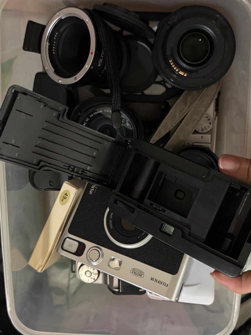 Kodak M35 Film Camera (Category: Cameras) located in Quezon City. Submitted by officegirlph (Listing ID 1413862982, Image 2). Description: - Kodak M35 film camera (mint green) - Includes camera and strap - Lens: 28mm - Focus range: 0.1m Used once but with minimal scratches due storage (stored in dry box) Price nego.