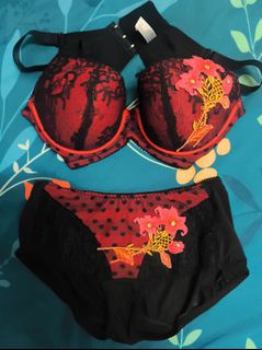 (Category: ) located in . Submitted by sunshine8283 (Listing ID 1412808755, Image 1). Description: .