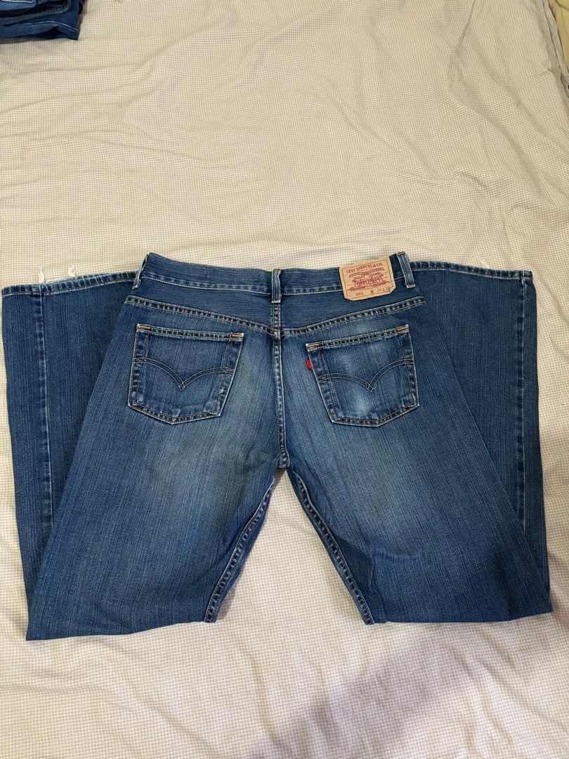 Levi's 503 Jeans - W34 L32 (Category: Jeans) located in Padre Garcia. Submitted by chrisales00 (Listing ID 1413949193, Image 3). Description: - Levi's 503 Jeans - Medium wash - Straight leg fit -Bootcut - Size: W34 L32 - Button fly - Classic five-pocket styling .