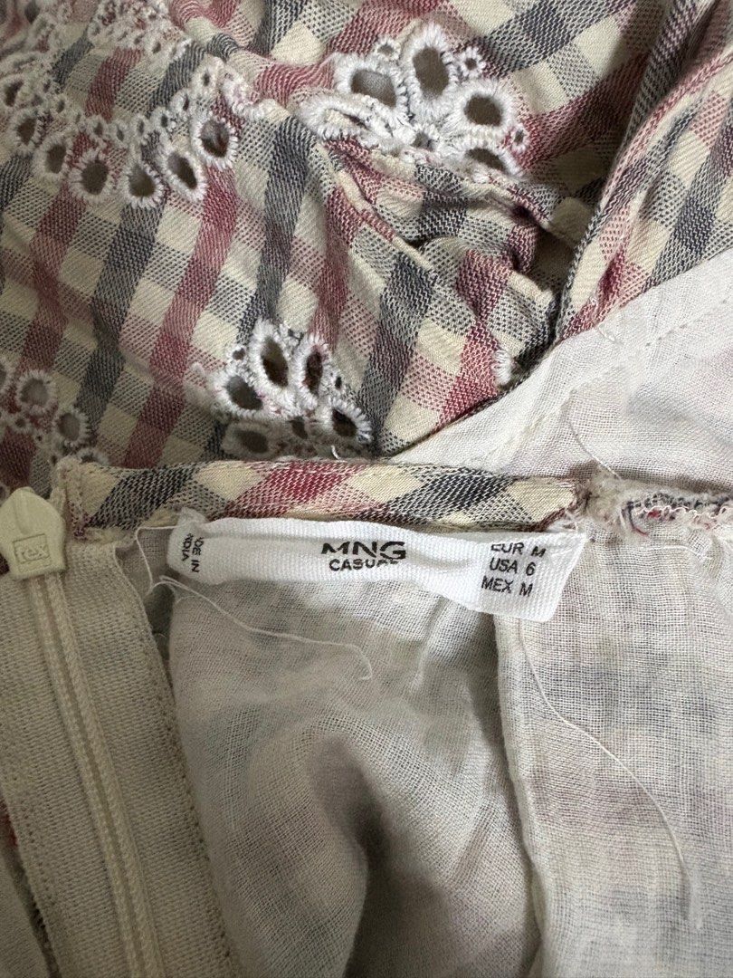 Mango Cross-Back Dress (Category: Dresses) located in Rizal. Submitted by tiny_tidy (Listing ID 1413868435, Image 3). Description: .