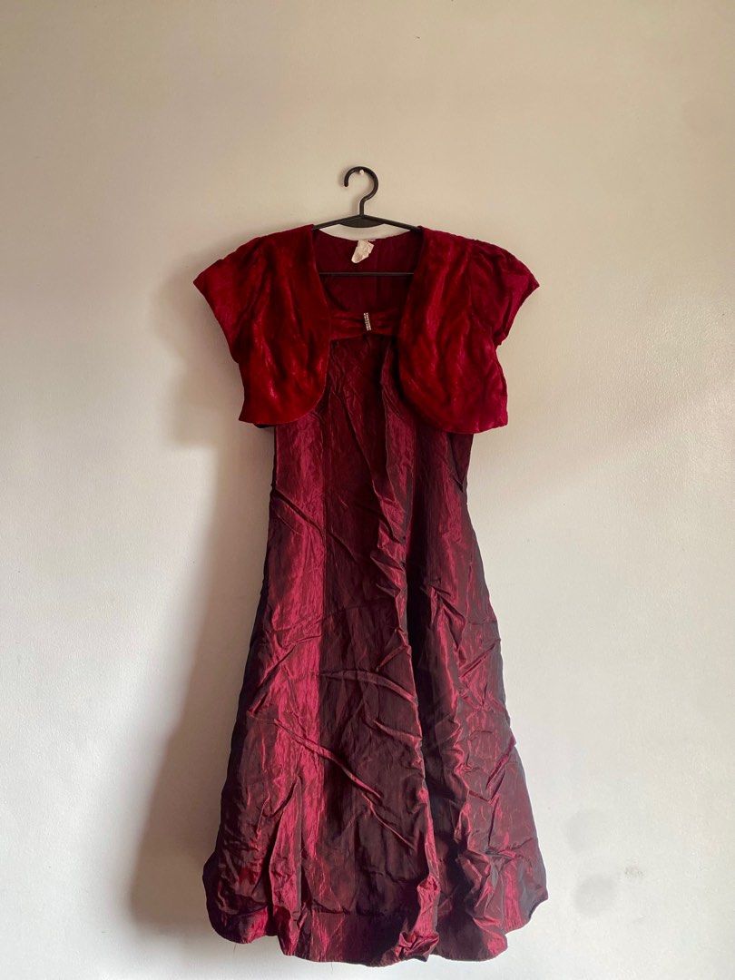 Maroon Formal Dress with Bolero (Category: Dresses) located in Taguig. Submitted by prelobyjen (Listing ID 1413890893, Image 1). Description: - Unused, only stored for a long time - 100% Acetate - Dress length is 38 inches - Maroon formal dress with matching bolero - Strappy design with velvet bodice - Shimmering, textured skirt - Tulle underlay for added volume - Bolero with short sleeves - Decorative clasp on bolero .