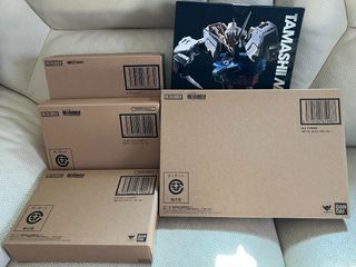 （分類：）位於 。 由 rosicky777 提交（商品編號 1413867973，圖片 1）。簡介： 。