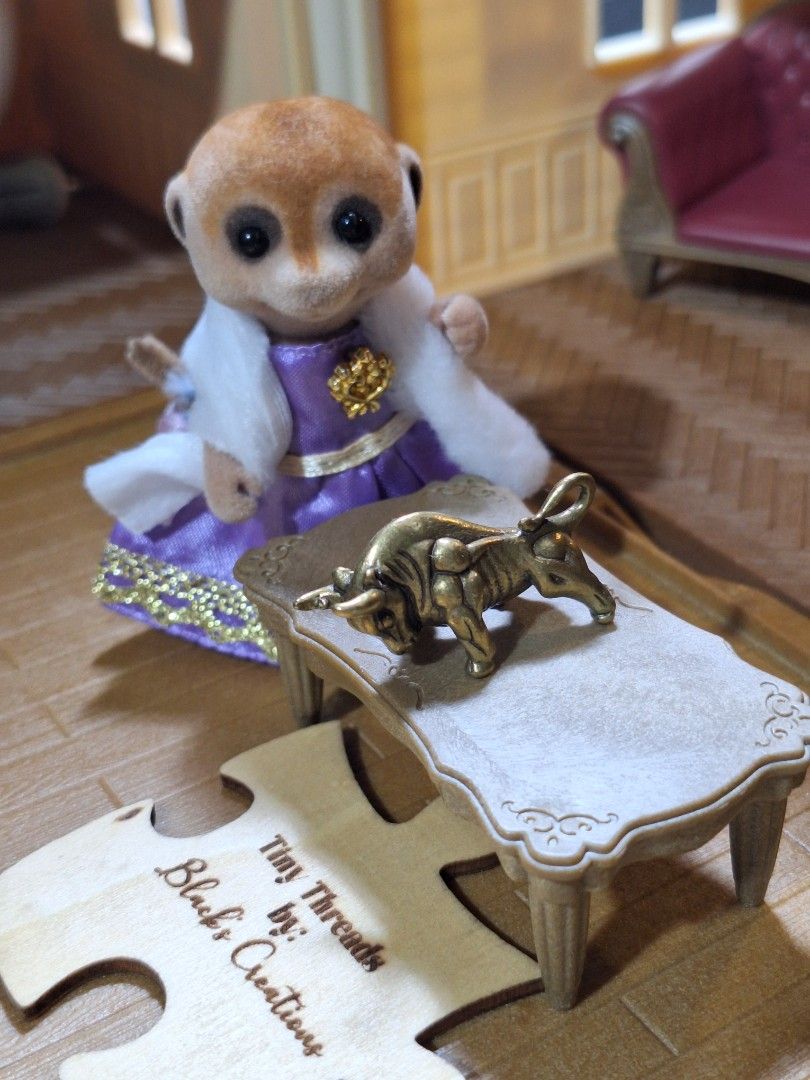 Miniature Solid Brass Bull fit for Sylvanian diorama display (Category: Vintage Collectibles) located in Cavite. Submitted by Mavee (Listing ID 1414038526, Image 2). Description: Miniature Solid Brass Bull, perfect for Sylvanian family house diorama, Super cute,solid mabigat kahit small, pag polish super gold ang color, I can clean upon purchase if u like🥰 see photos, dolls size reference only for sample set up' pabenta ni Aunty from her persona