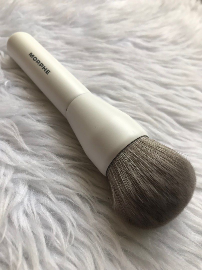 Morphe Foundation Brush (Category: Makeup) located in Quezon City. Submitted by beautynglamph (Listing ID 1413934733, Image 1). Description: WHAT IT DOES: Applies, builds, and blends foundation BEST FOR: Foolproof, seamless coverage BRUSH DENSITY: Dense USE WITH: Powders, creams, and liquids TECHNIQUES: Pressing and buffing The plush surface of the M104 Domed Foundation Brush fans out on contact, making it a one-and-done favorite essential for an