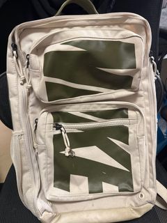 （分類：）位於 。 由 justinbieber_2 提交（商品編號 1414019784，圖片 1）。簡介： 。