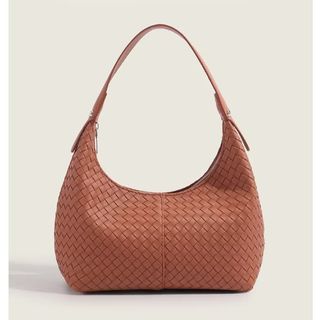 (Category: ) located in . Submitted by kfashionsg (Listing ID 1413854731, Image 1). Description: .