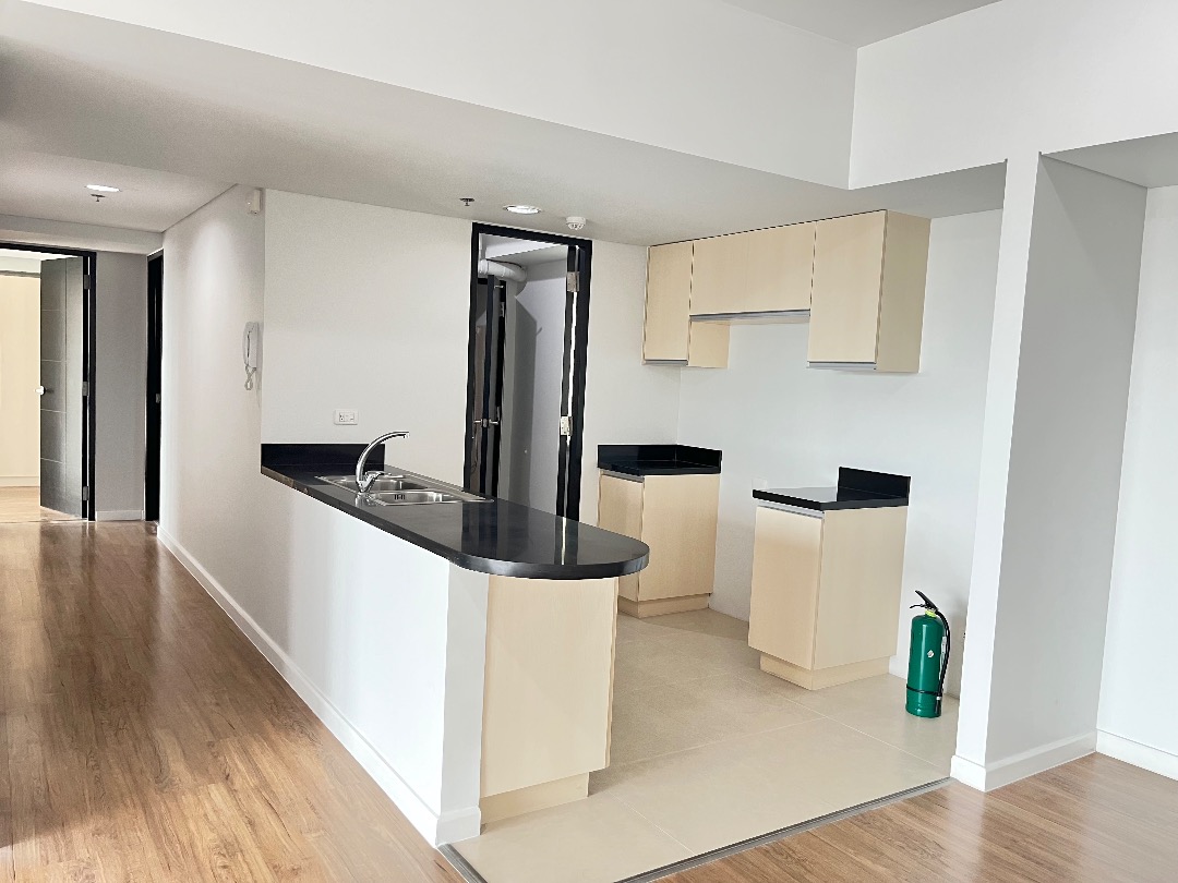 (Category: ) located in . Submitted by forelandrealtynetwork (Listing ID 1413917364, Image 1). Description: .