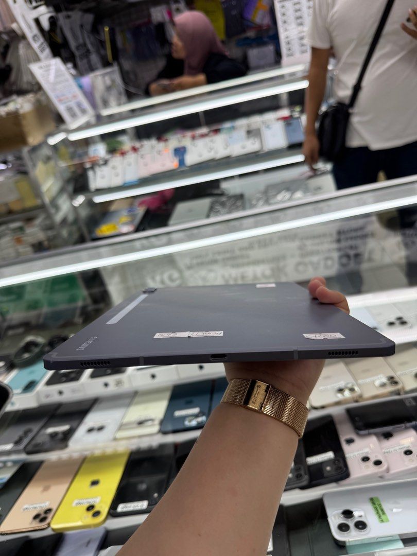 Samsung Tab S10+ 512gb 5G No issue All working (Category: Android) located in San Juan City. Submitted by javedsgadgetshop (Listing ID 1413996225, Image 3). Description: INSTALLMENT OPTIONS : SPAY LATER / GGIVES / CREDIT CARD! WE BUY AND SELL SO PWEDE MAGBINTA OR SWAP ! Quick Specs : 💵 Samsung Tab S10+ 5G •512gb •NTC Variant •Good batt health •Factory Unlock •97% Smoothness •No hidden issue | No Repaired •100% Authentic | Not Refurbished •w/ OEM