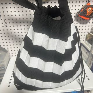(Category: ) located in . Submitted by MisterA (Listing ID 1413921943, Image 1). Description: .