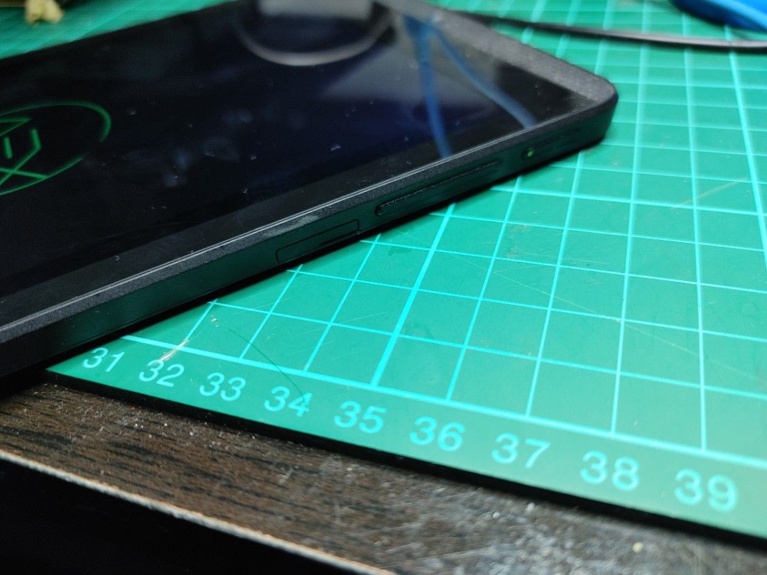 Shield Android Tablet (Category: Android) located in Miri. Submitted by blackrxs (Listing ID 1413856181, Image 3). Description: - Nvidia shield tablet 16gb .