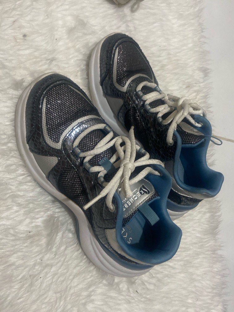 Skechers Solei St - Sapphire Sky (Category: Sneakers) located in Pila. Submitted by lemon26742 (Listing ID 1414044320, Image 2). Description: Size 37 Very cute and comfy when worn Looks almost new; barely worn Rfs: Decluttering; not my style.