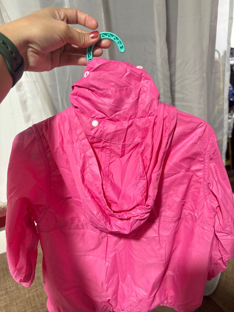 Uniqlo Baby Pink Jacket (Category: Babies & Kids Fashion) located in Manila. Submitted by abethgueco (Listing ID 1413992364, Image 2). Description: - Uniqlo baby jacket - Vibrant pink color - Size 90 (for 90cm height) - Hooded with full zipper - Lightweight and perfect for layering - Lining: Cotton - Shell: Nylon.