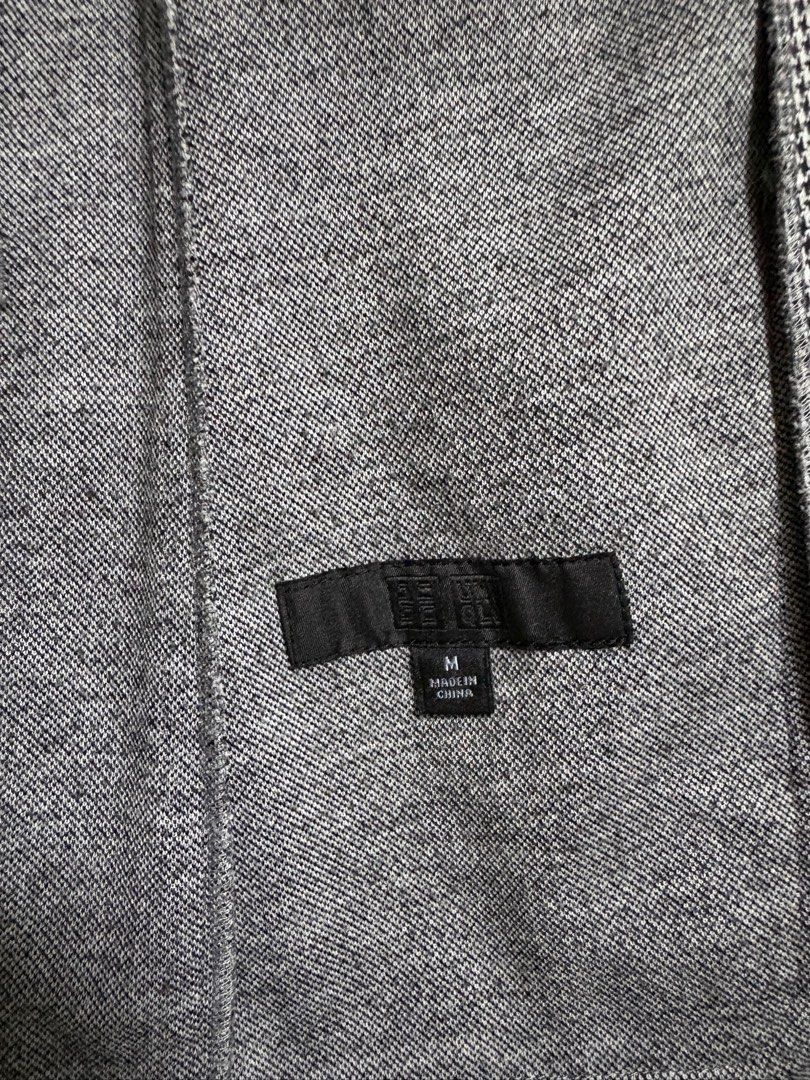 Uniqlo Light Gray Blazer (Category: Coats, Jackets and Outerwear) located in Rizal. Submitted by tiny_tidy (Listing ID 1413868678, Image 2). Description: .