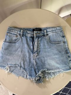 (Category: ) located in . Submitted by joyceeeeeeez (Listing ID 1413916023, Image 1). Description: .