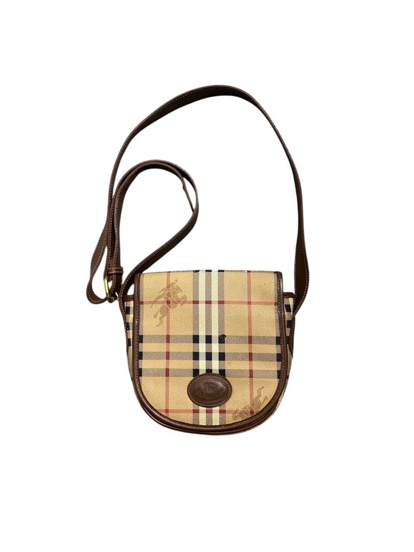 Vintage Burberry Sling Bag (Category: Luxury Bags & Wallets) located in Iloilo. Submitted by anything_goesph (Listing ID 1414011787, Image 1). Description: dm for more details.