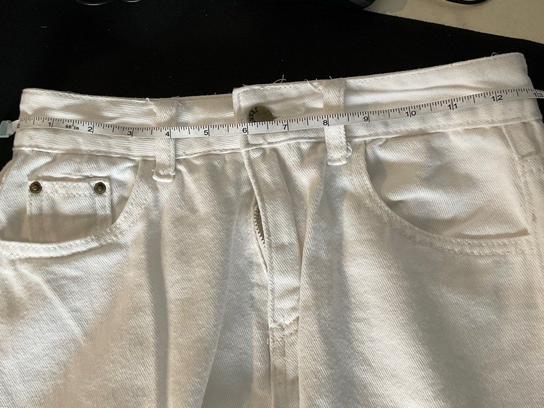 White Wide Leg Denim Jeans (Category: Jeans) located in Pasig City. Submitted by leicart (Listing ID 1413889664, Image 3). Description: length: 35 inches 🏳️ last price posted, lower offers will not be entertained 🦋 color may vary depending on the lighting 🫧pasig, metro manila 🌷SF will be shouldered by the buyer 📦 lbc, j&t, flash, and sdd couriers.