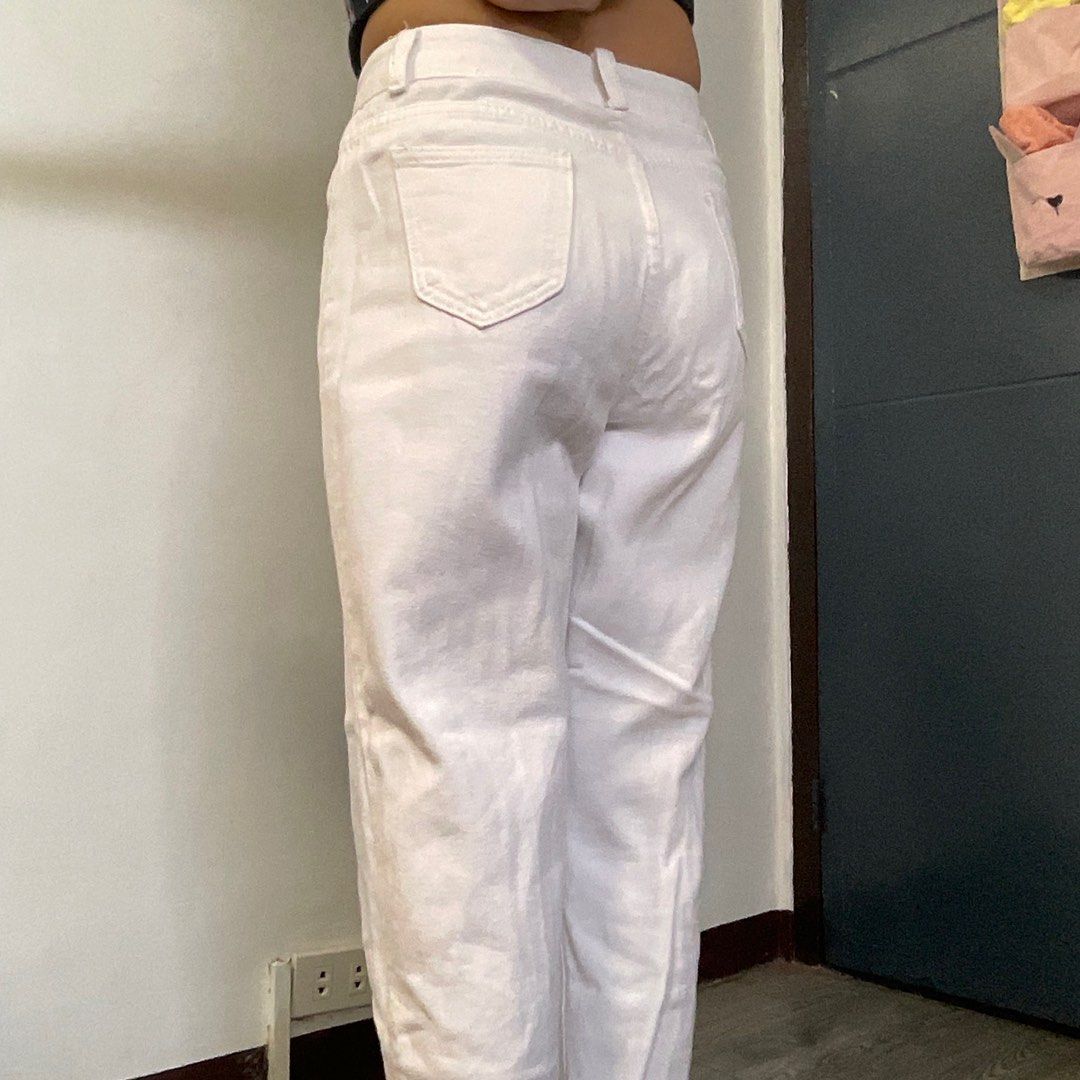 White Wide Leg Denim Jeans (Category: Jeans) located in Pasig City. Submitted by leicart (Listing ID 1413889664, Image 2). Description: length: 35 inches 🏳️ last price posted, lower offers will not be entertained 🦋 color may vary depending on the lighting 🫧pasig, metro manila 🌷SF will be shouldered by the buyer 📦 lbc, j&t, flash, and sdd couriers.