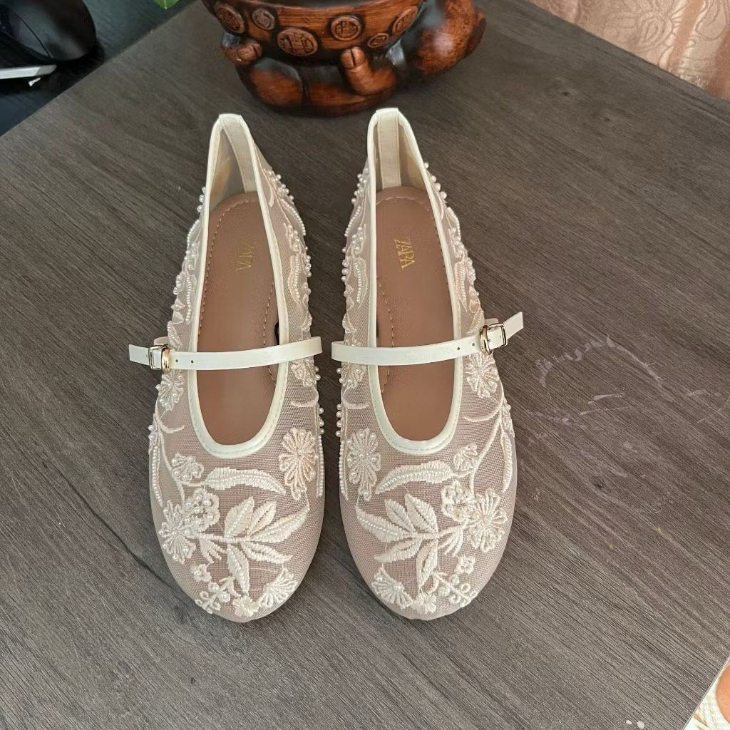 ZARA Floral Beaded Dollshoes (Category: Flats & Sandals) located in Manila. Submitted by ryllae_ (Listing ID 1413916671, Image 2). Description: - Pre-order, downpayment of ₱500 (non-refundable) - Received by 3-5 days - Mall pullouts - Very good quality - Message for more details 📍Sampaloc, Manila.