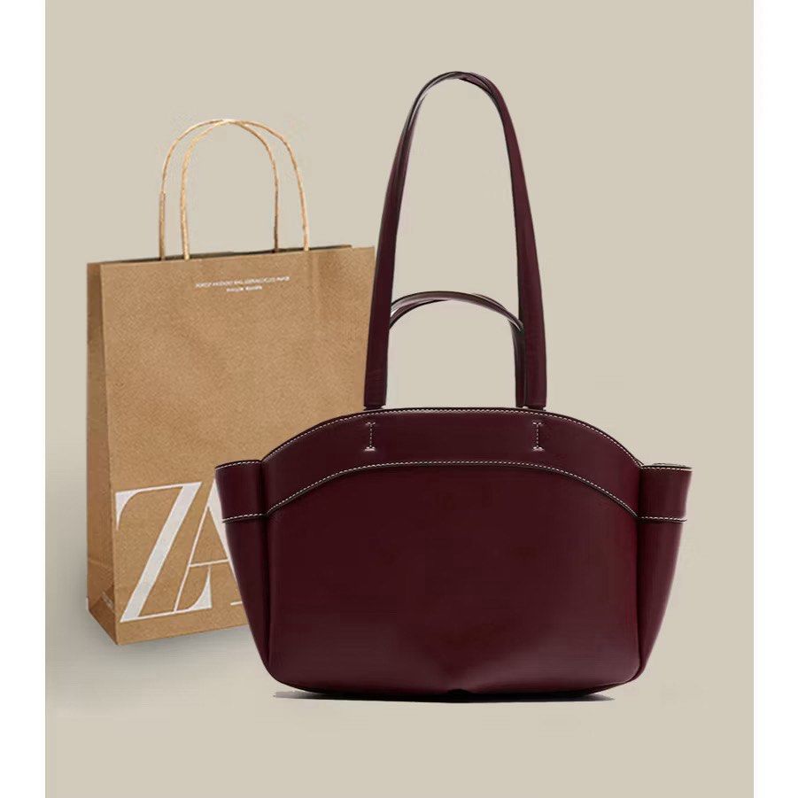 [ON HAND] ZARA Shopper Tote Bag (Category: Tote Bags) located in Manila. Submitted by ryllae_ (Listing ID 1413916642, Image 2). Description: - ACTUAL photos posted - Pre-order, downpayment of ₱500 (non-refundable) - Received by 3-5 days - Mall pullouts - Very good quality - Message for more details 📍Sampaloc, Manila.