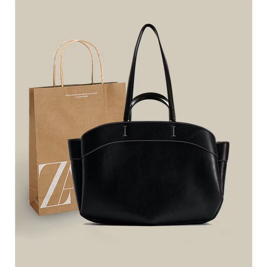 [ON HAND] ZARA Shopper Tote Bag (Category: Tote Bags) located in Manila. Submitted by ryllae_ (Listing ID 1413916642, Image 3). Description: - ACTUAL photos posted - Pre-order, downpayment of ₱500 (non-refundable) - Received by 3-5 days - Mall pullouts - Very good quality - Message for more details 📍Sampaloc, Manila.
