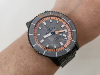 （分類：）位於 。 由 rogerli20052005 提交（商品編號 1413883242，圖片 1）。簡介： 。