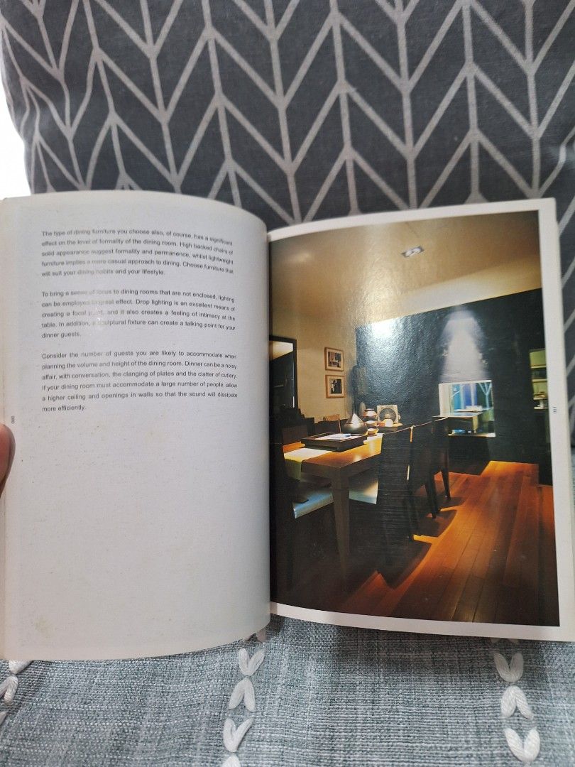 Asian Apartments Book (Category: Magazines) located in Naga. Submitted by bellebargainbox (Listing ID 1414074402, Image 3). Description: - Asian Apartment Interior Design book - Showcases various apartment styles - Features detailed photographs - Clear images and readable text - Perfect for architecture enthusiasts and design inspiration.