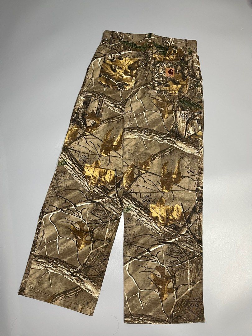 Authentic Carhartt x Realtree Carpenter Pants (Category: Jeans) located in Manila. Submitted by johncarylph (Listing ID 1414208995, Image 2). Description: Carhartt x Realtree Carpenter Pants Good as new condition Waistline: 28-29” Length: 38” Hem: 9.5”.