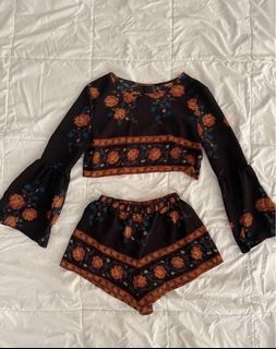(Category: ) located in . Submitted by clothesoft (Listing ID 1414175949, Image 1). Description: .