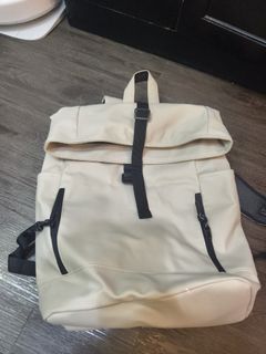 （分類：）位於 。 由 steffyli 提交（商品編號 1414156715，圖片 1）。簡介： 。