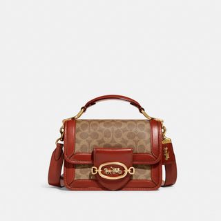 (Category: ) located in . Submitted by assiepreloved (Listing ID 1414207439, Image 1). Description: .
