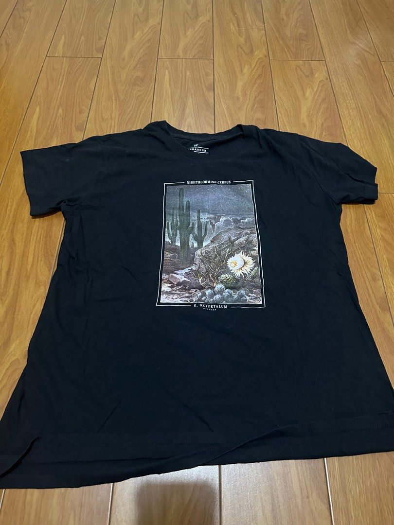 Cotton On Graphic T-Shirt (Category: Shirts) located in Quezon City. Submitted by grrachi (Listing ID 1414150871, Image 1). Description: .