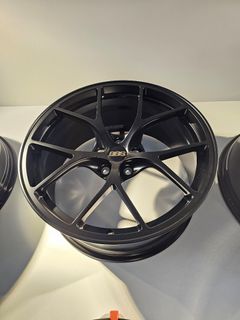 (Category: ) located in . Submitted by wheels_tires (Listing ID 1414059099, Image 1). Description: .