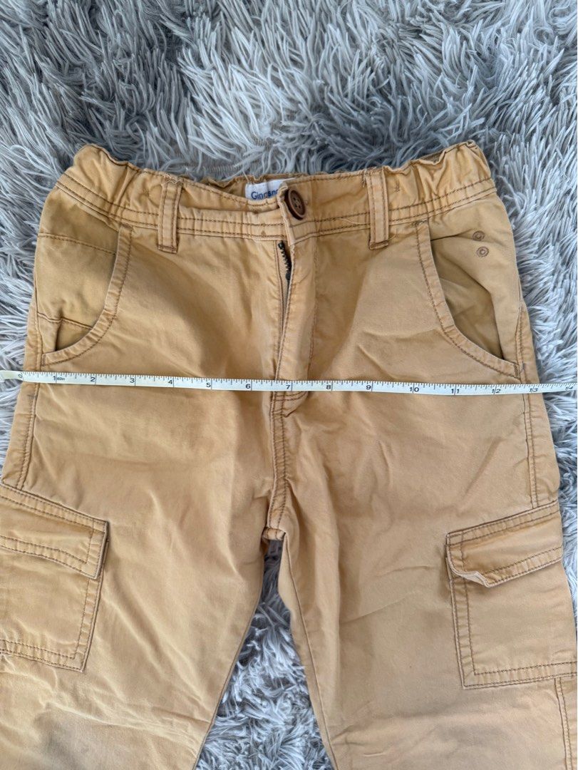 Gingersnaps Cargo Pants (Category: Babies & Kids Fashion) located in Muntinlupa City. Submitted by caistuff (Listing ID 1414126785, Image 3). Description: - Gingersnaps cargo pants - Size 6 - Tan color - Features cargo pockets Measurements: - L: 26 in - W: 13.5 in.