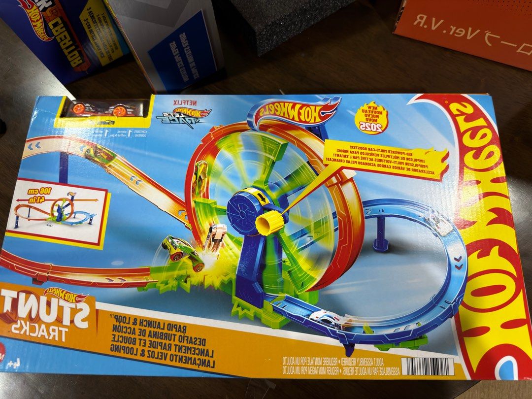 Hot Wheels Stunt Tracks Rapid Launch & Loop (Category: Action & Battle Toys) located in Quezon City. Submitted by panniespicks (Listing ID 1414108571, Image 1). Description: For Sale Hot Wheels Playset BELOW SRP! ORIGINAL PRICE: 2,999 Selling Price: 2700 only - Hot Wheels Stunt Tracks set for thrilling stunts. - Features a rapid launch and loop design. - Includes track with loop and launcher. - Designed for action-packed play. - Includes Super Po