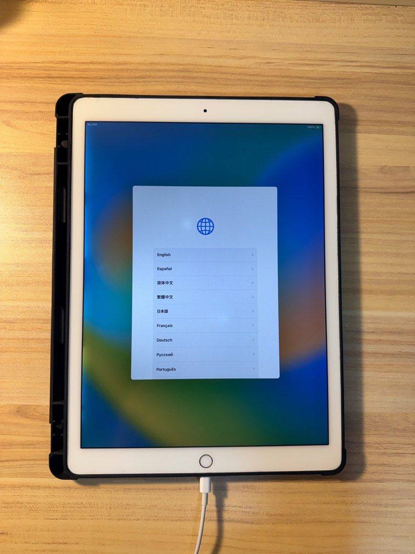 iPad Pro (12.9 inches, 2nd gen) (Category: iPad) located in Manila. Submitted by ngatchalian (Listing ID 1414215265, Image 3). Description: iPad Pro 12.9 inch 2nd Generation for sale with 512 GB storage and cellular capability. Still works well for daily use such as YouTube, Netflix, browsing, and light tasks. Speakers are in good condition and sound clear. Honest issues: The battery drains fast. Battery was already replaced in Greenhills but it 
