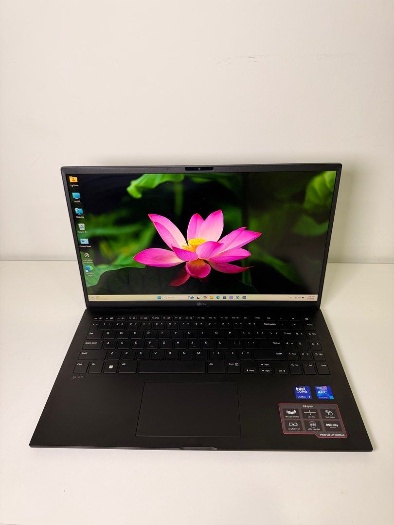 LG Gram Laptop 15.6-inch Intel Core Ultra 7 155H 16gb Ram 512gb Ssd, Intel Arc Graphics in Black (2024) - 15Z90S-H.AAB5U1 LG Gram Laptop 15.6-inch Intel Core Ultra 7 155H 16gb Ram 512gb Ssd, Intel Arc Graphics in Black (2024) - 15Z90S-H.AAB5U1