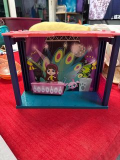 (Category: ) located in . Submitted by aliciavz (Listing ID 1414189937, Image 1). Description: .