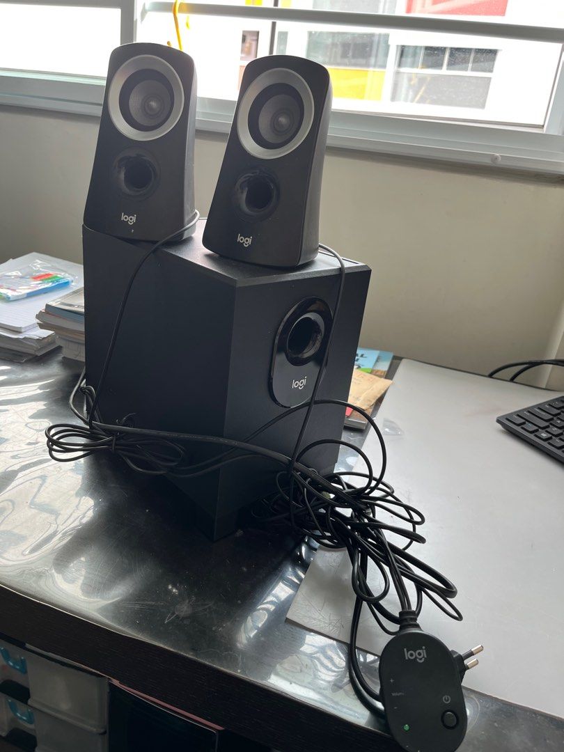 Logitech Speakers 2.1458818376990074880