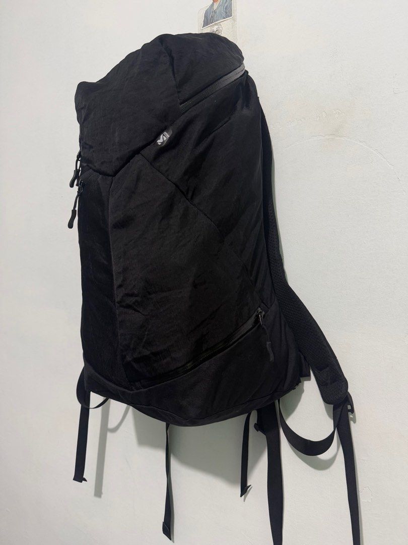 Millet Black Backpack (Category: Backpacks) located in Sorsogon. Submitted by jovert_23alviz (Listing ID 1414127996, Image 2). Description: Excellent condition Pm for other details Nonissue 23Litters.