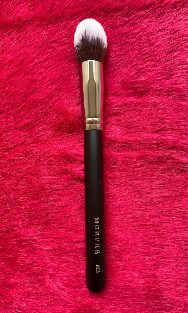 Morphe M536 Under Eye Bullet Powder Brush (Category: Makeup) located in Quezon City. Submitted by jaianaapura (Listing ID 1414122589, Image 1). Description: 💯 authentic brandnew and high quality brush. Location: Project 4 cubao qc. .