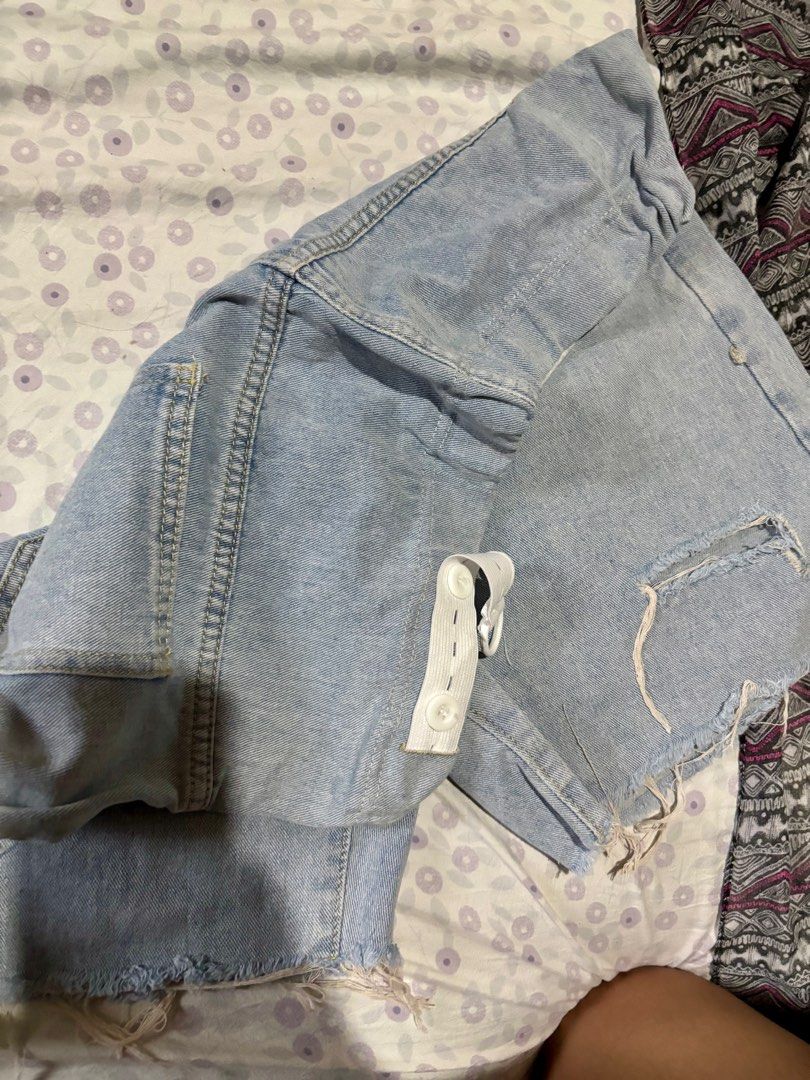 Mother 2 Be Maternity Shorts and Pants (Category: Maternity wear) located in San Juan City. Submitted by _anojeiram (Listing ID 1414119045, Image 2). Description: - Maternity Shorts: Light blue denim, adjustable elastic waistband, gray fabric panel. (no brand) - Maternity Pants: Black and navy blue, size XL, Mother 2 Be tag, with pockets. - Both items are pre-loved so manage your expectations. Guaranteed in good condition, just need to wash for h