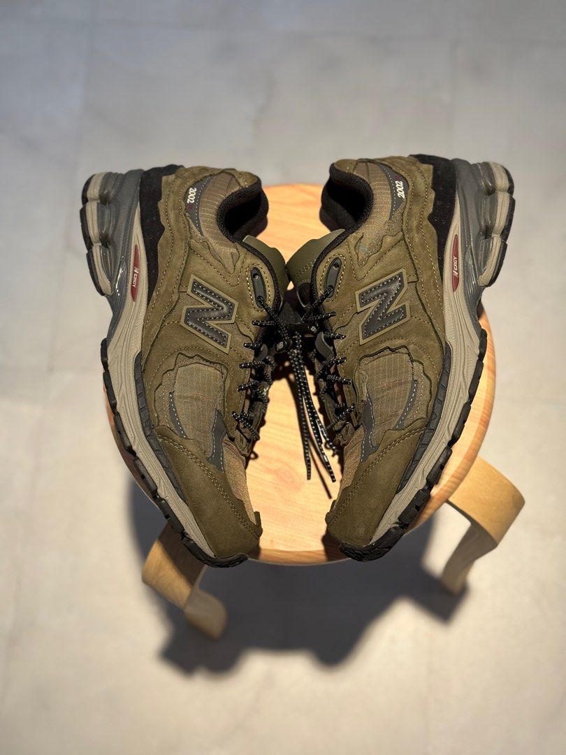 New Balance 2002R Olive Green (Category: Sneakers) located in Taguig. Submitted by kdm_11 (Listing ID 1414115890, Image 2). Description: New Balance 2002R Size 9.5 Purchased January 2025 | Taiwan No Box | In Great Condition Buyer to shoulder shipping fee.