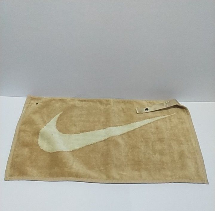 Nike x MMW Yoga Hand Towel (Category: Belt bags, Clutches and Pouches) located in Cainta. Submitted by nkkn.ca (Listing ID 1414210518, Image 1). Description: - Free for every purchase worth P4,000.00 - Nike x MMW Yoga Hand Towel - Features the iconic Nike swoosh design - Includes a convenient strap with snap closure - Ideal for yoga or gym use.