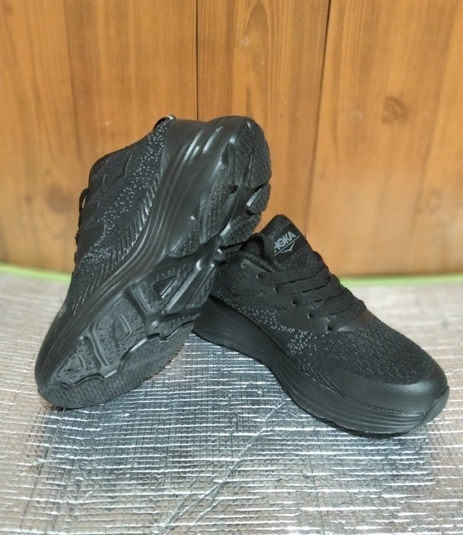 original'Hoka Running Shoes Black (Category: Sneakers) located in Bongabon. Submitted by lon30san71003 (Listing ID 1414190079, Image 3). Description: - Hoka running shoes - Mesh upper - Thick sole for cushioning - Hoka logo visible - Size tag present.